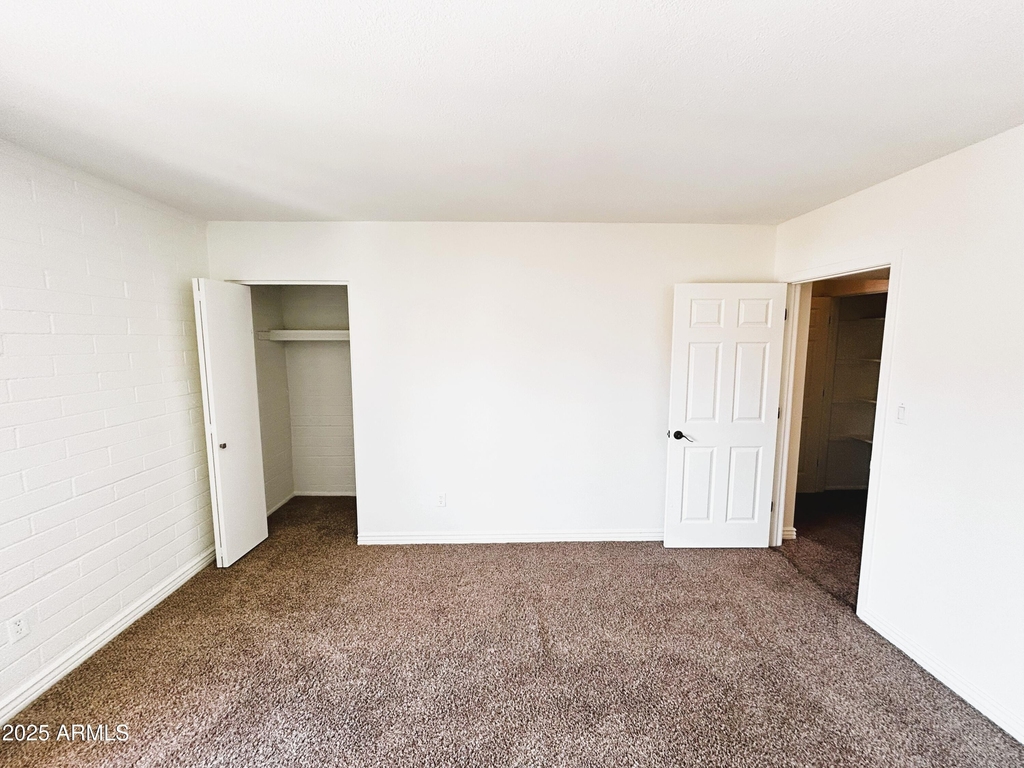 4846 N Woodmere Fairway -- - Photo 17