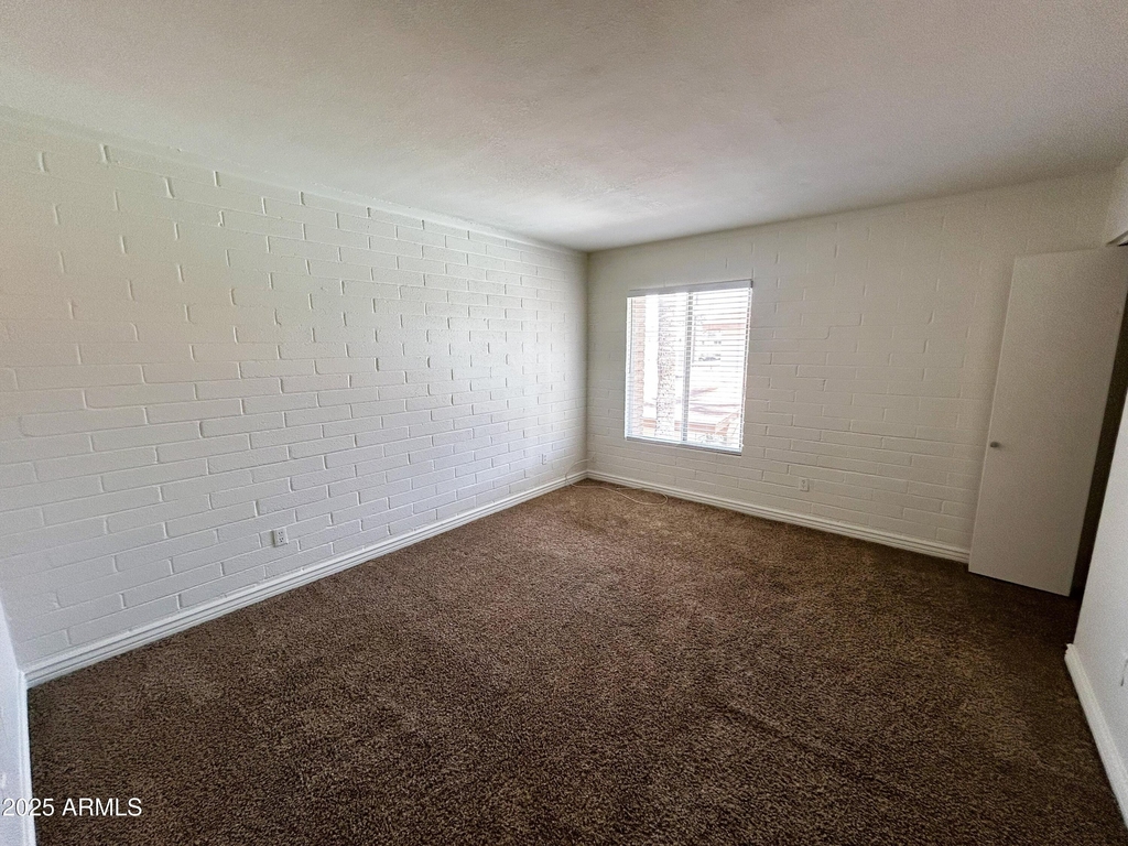 4846 N Woodmere Fairway -- - Photo 16