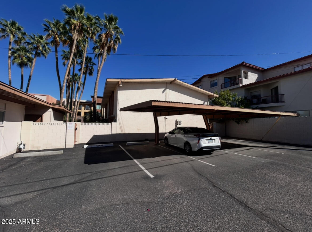 4846 N Woodmere Fairway -- - Photo 6