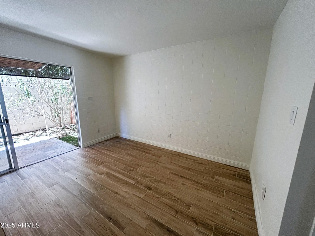 4846 N Woodmere Fairway -- - Photo 11