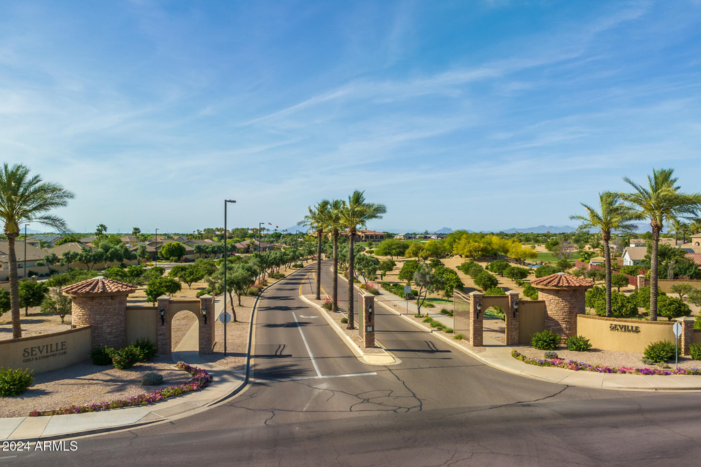 4176 E Clubview Drive - Photo 31