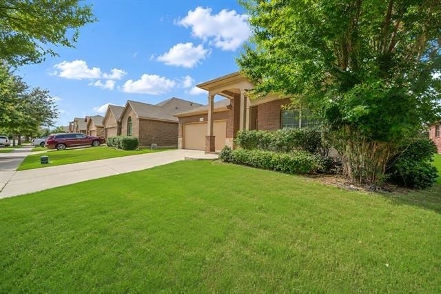 3121 Hornbeam Street - Photo 4