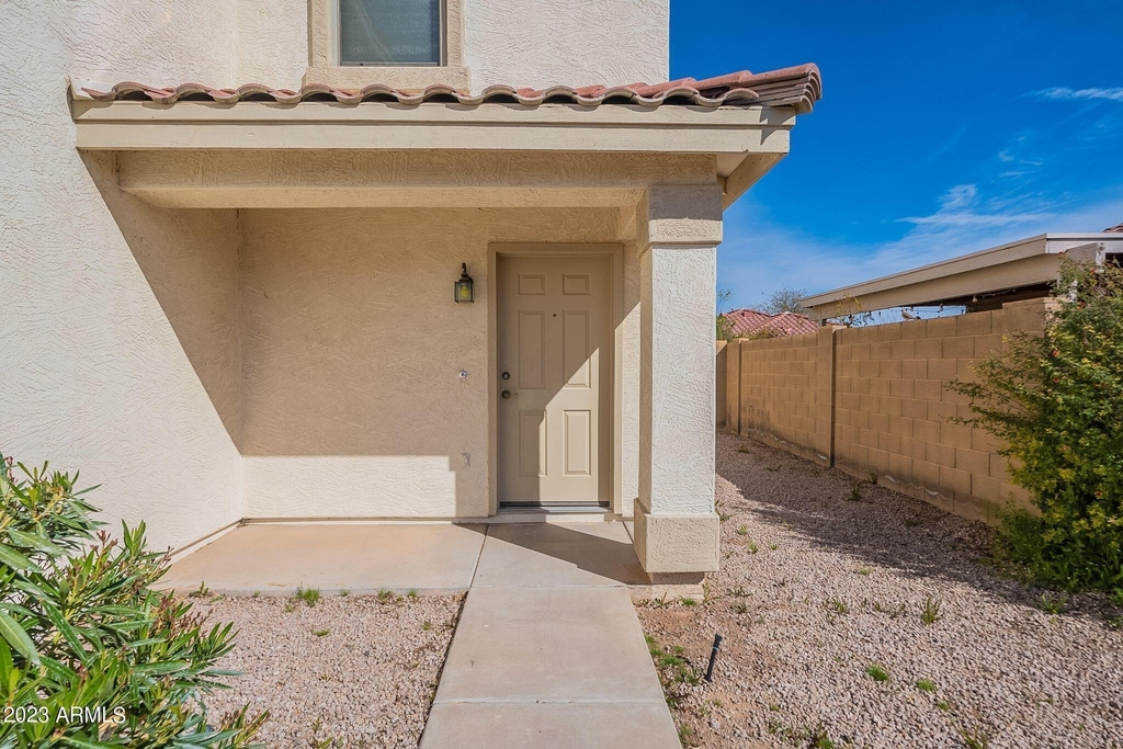 2420 E Gleneagle Drive - Photo 3