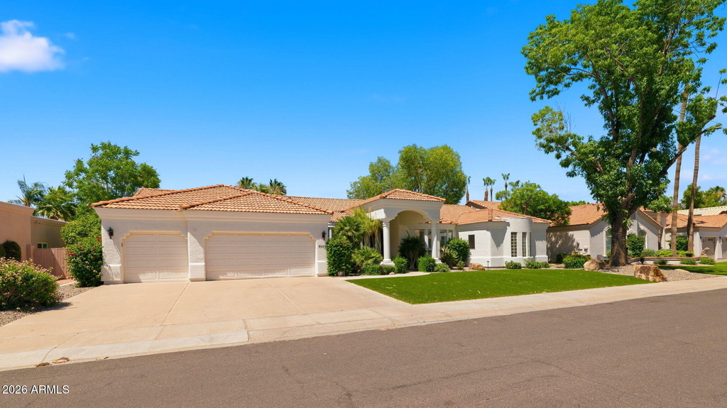 8638 E Dahlia Drive - Photo 2