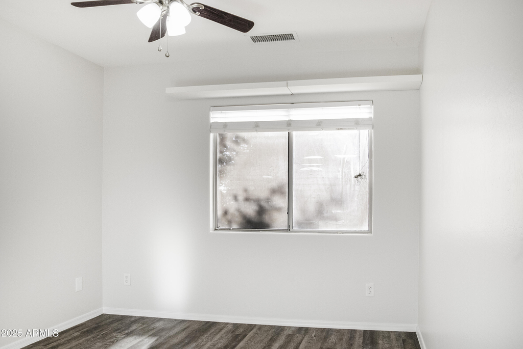 42275 W Calle Street - Photo 10