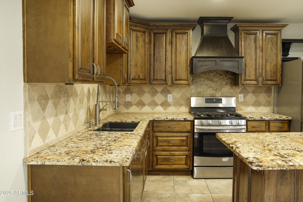 42275 W Calle Street - Photo 8