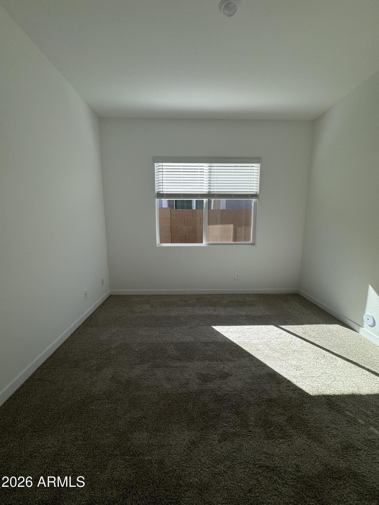 3173 W Peak View Road - Photo 24