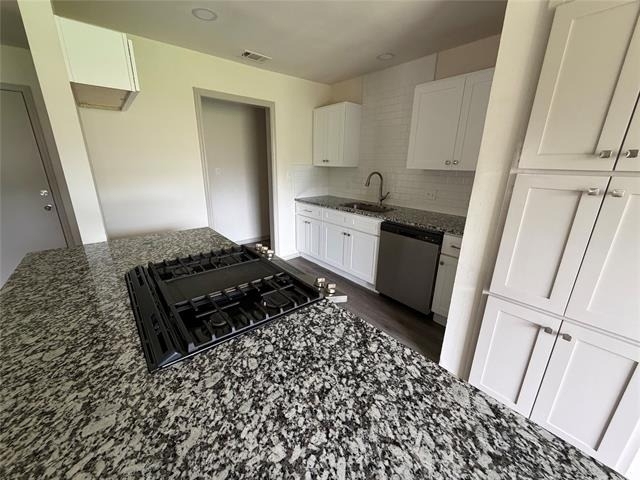 305 Lois Street - Photo 4