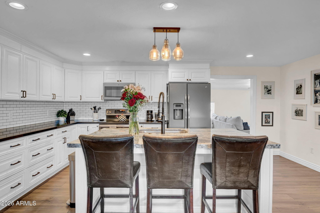 14446 N 40th Place - Photo 8