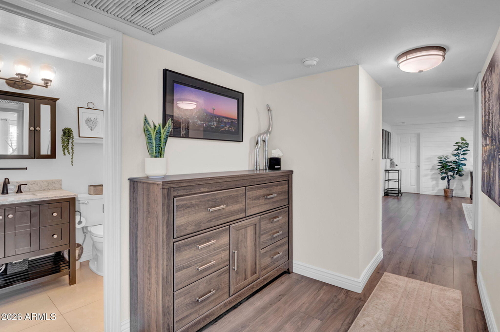 14446 N 40th Place - Photo 25