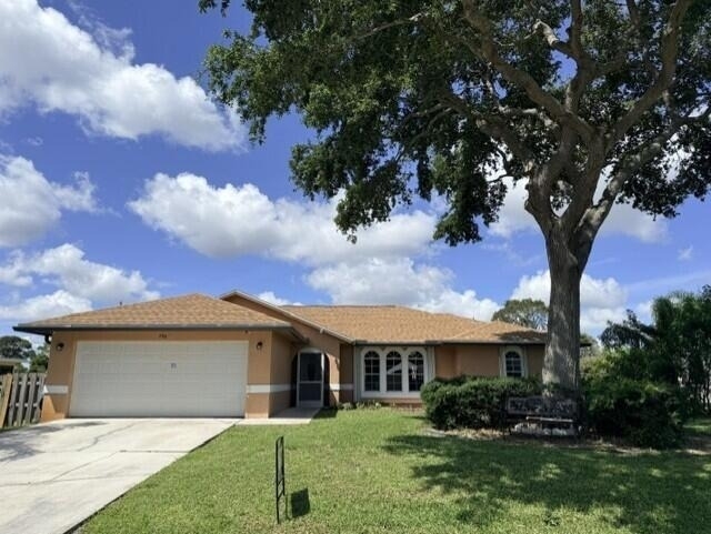 790 Se Ablett Lane - Photo 0