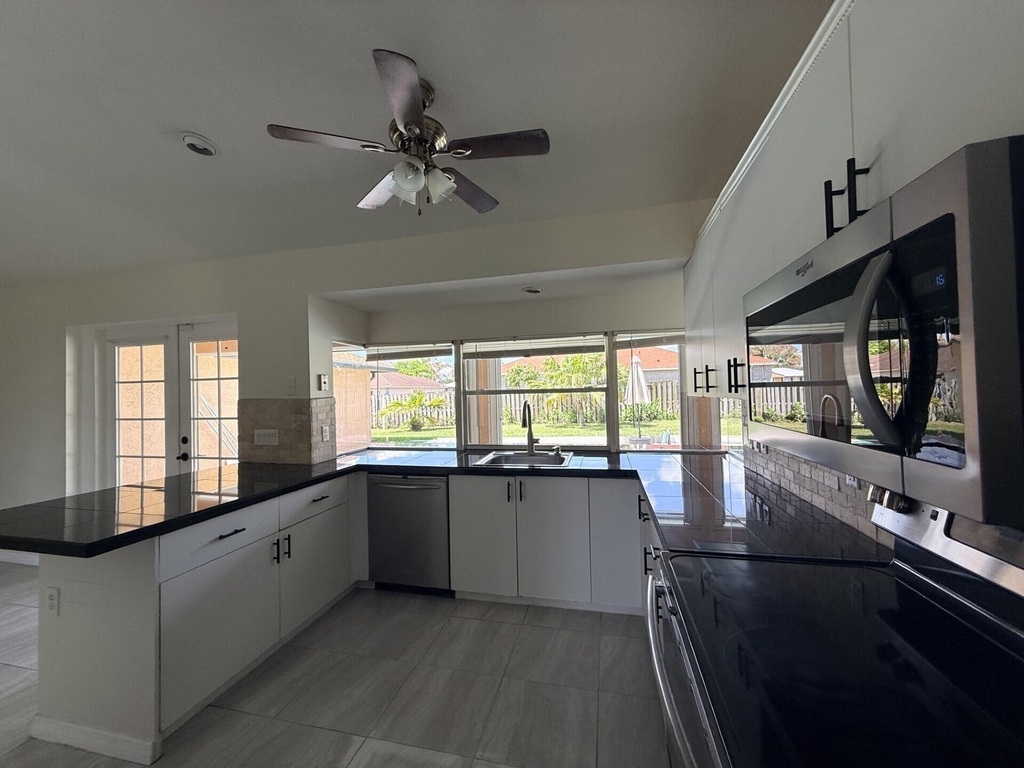 790 Se Ablett Lane - Photo 6