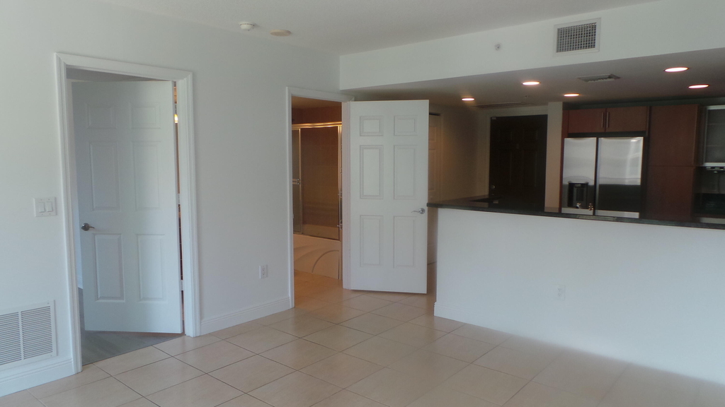 610 Clematis Street - Photo 2