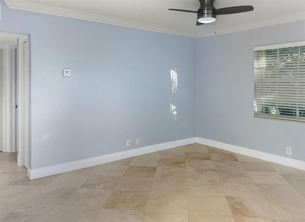 51 Ne 24th Street - Photo 2