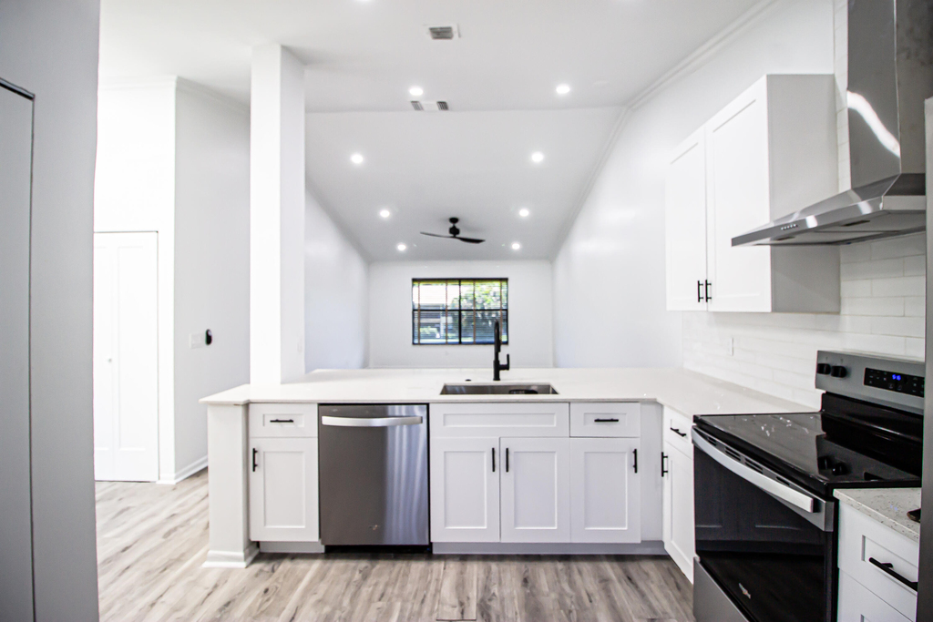 13055 Albright Court - Photo 0