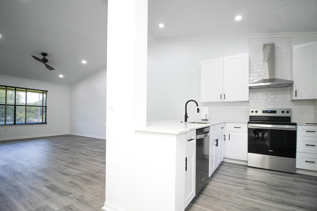 13055 Albright Court - Photo 1