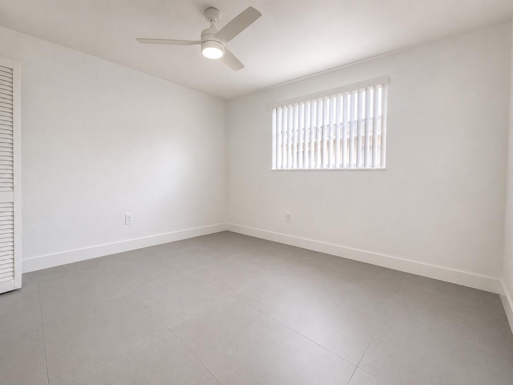 2152 Sw 72nd Avenue - Photo 6
