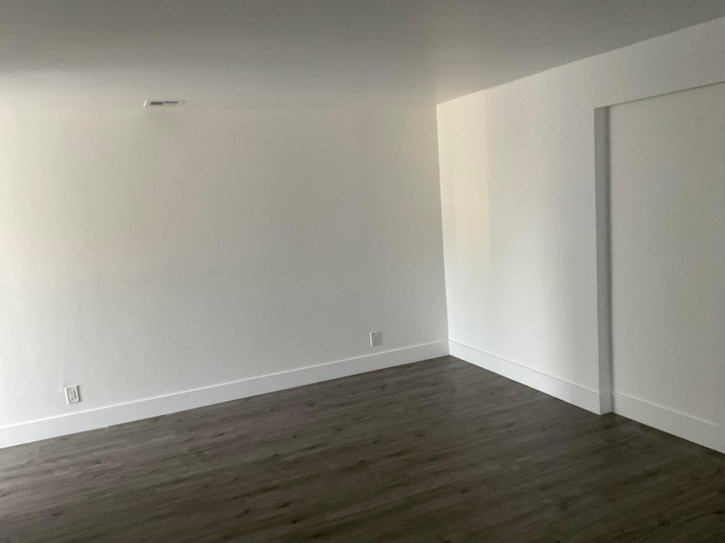 5662 Parke Avenue - Photo 14