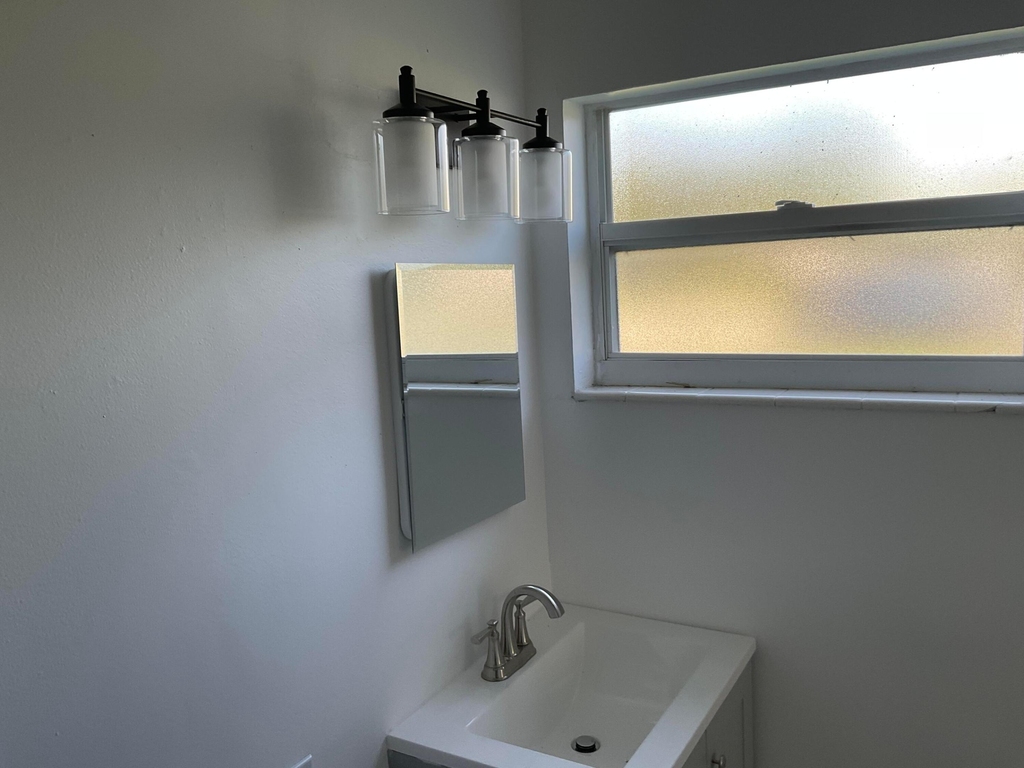 5662 Parke Avenue - Photo 17
