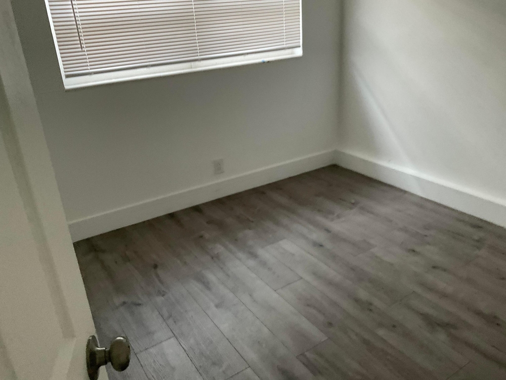 5662 Parke Avenue - Photo 15
