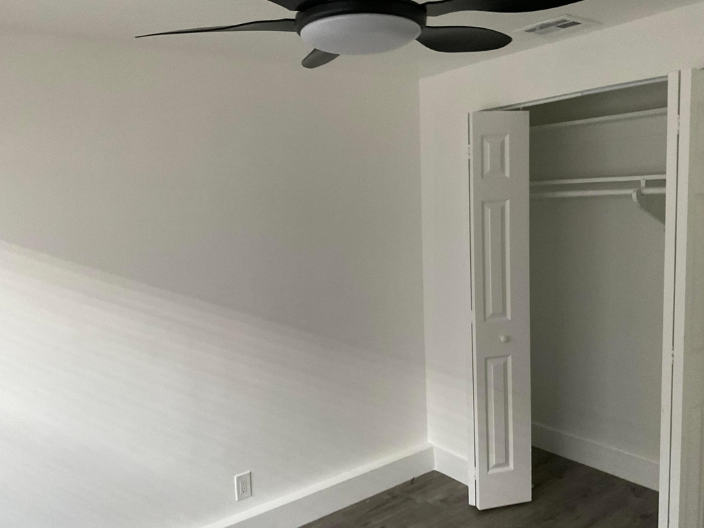 5662 Parke Avenue - Photo 12