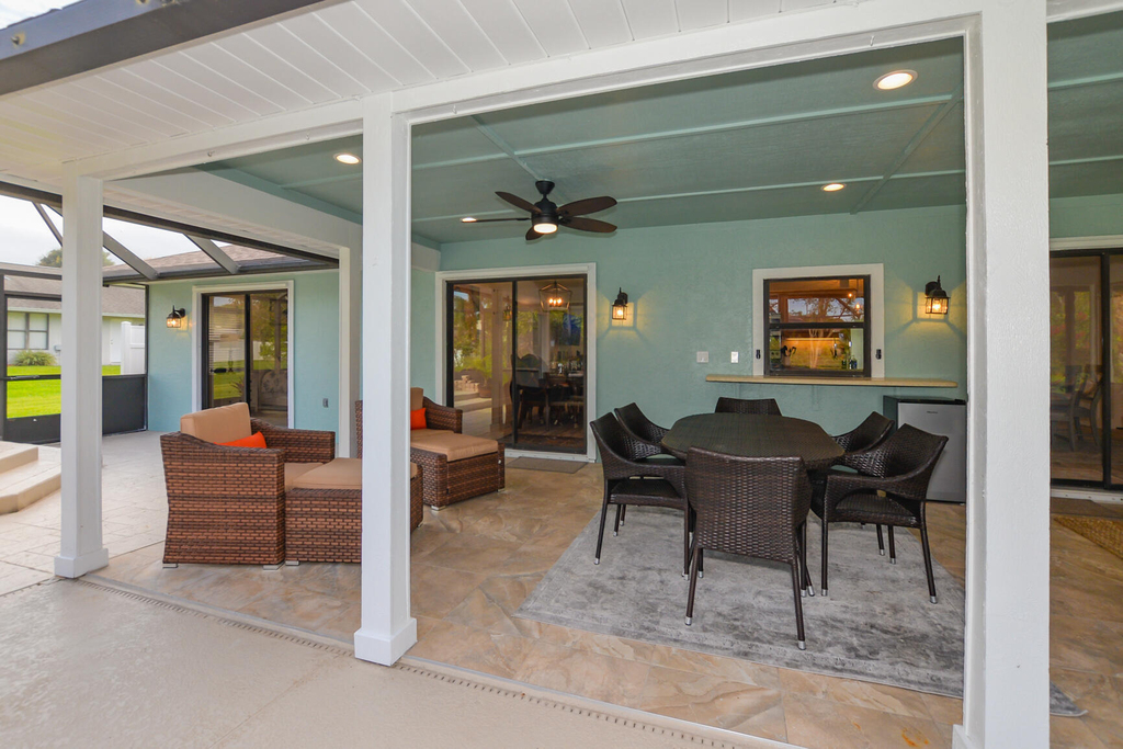 2411 Ne Pinecrest Lakes Boulevard - Photo 33