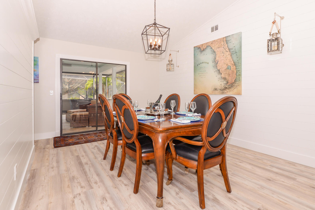 2411 Ne Pinecrest Lakes Boulevard - Photo 11