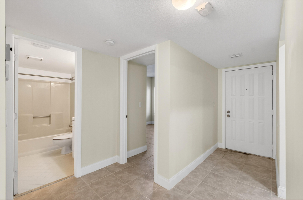 351 Club Circle - Photo 10