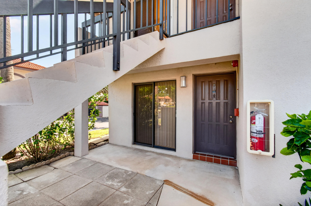 351 Club Circle - Photo 4