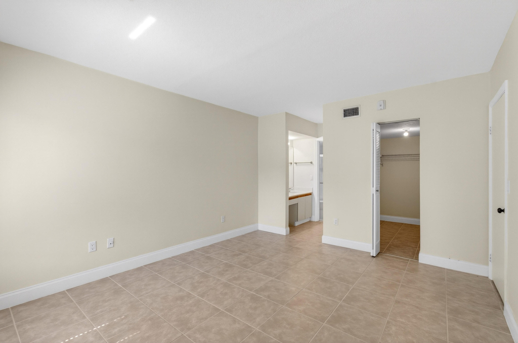 351 Club Circle - Photo 35