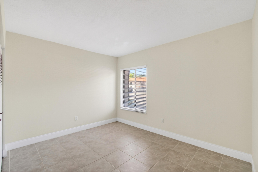 351 Club Circle - Photo 40