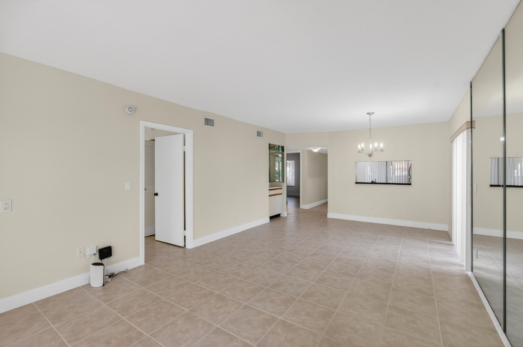 351 Club Circle - Photo 22