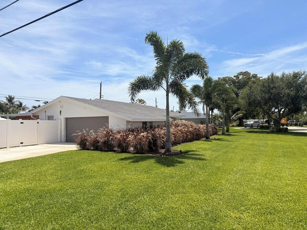 541 Ibis Drive - Photo 1