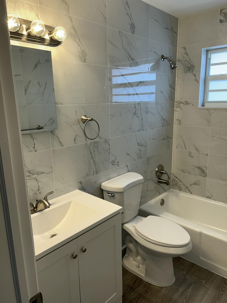 628 N M Street - Photo 14