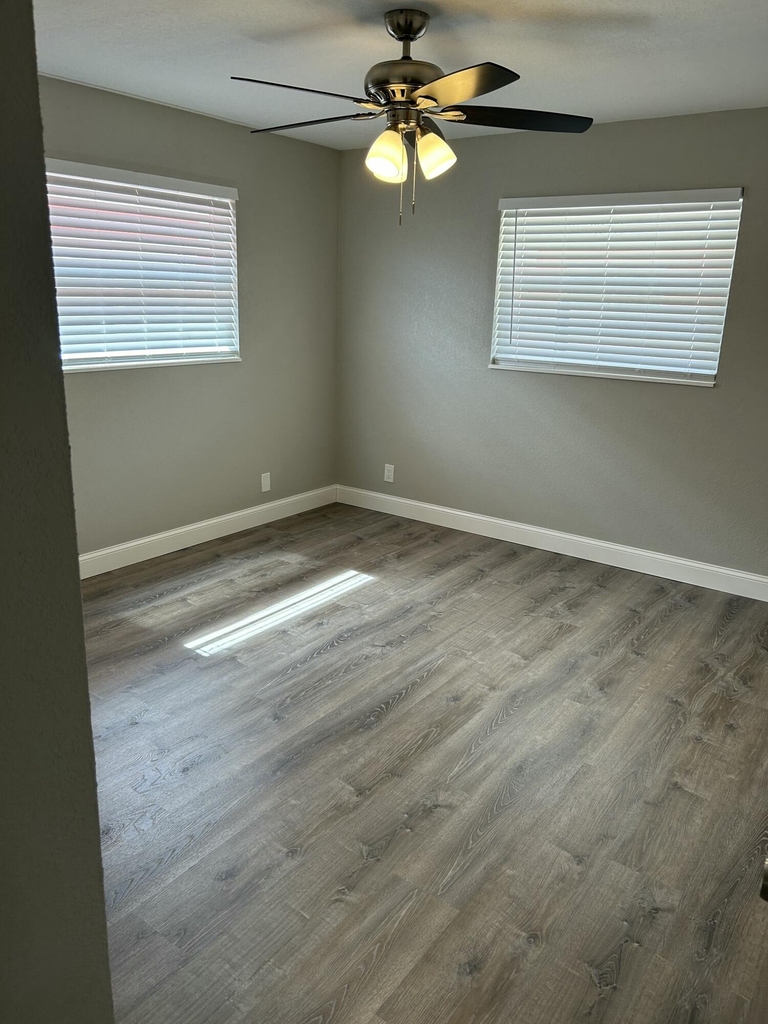 628 N M Street - Photo 7