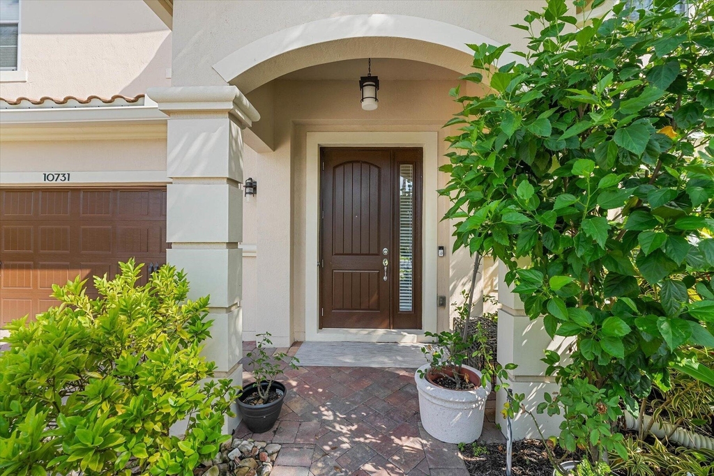 10731 Ivanhoe Lane - Photo 1