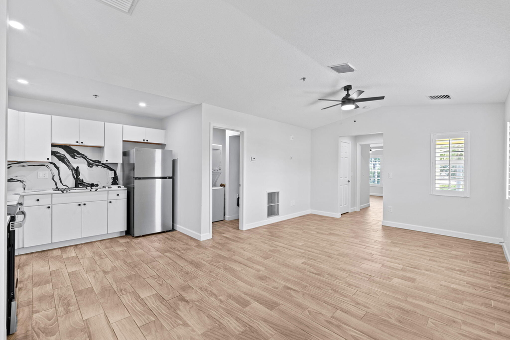 56 W 12th Street - Photo 8