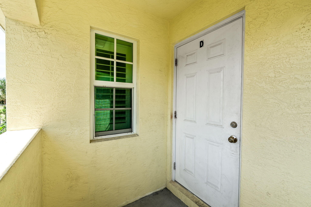 56 W 12th Street - Photo 2