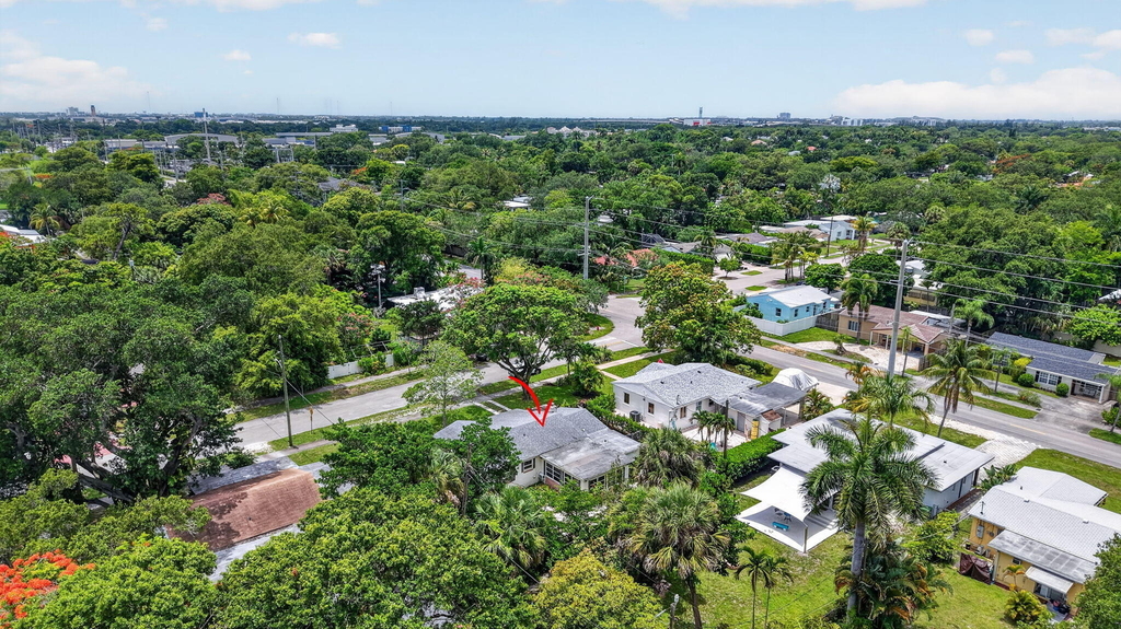 841 Sw 18th Court - Photo 2