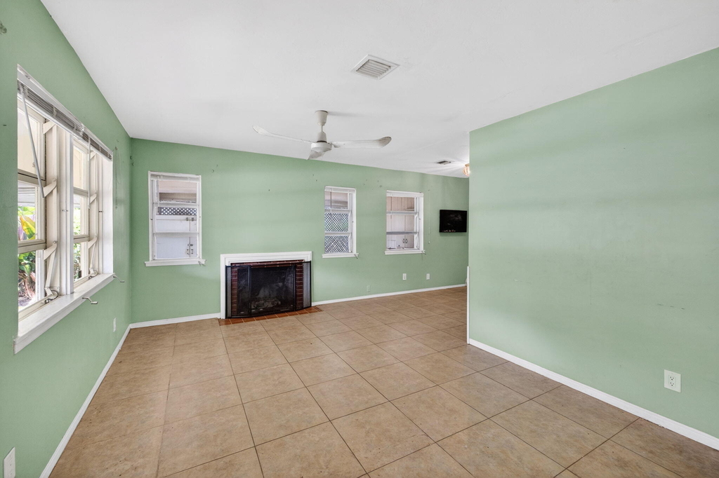 841 Sw 18th Court - Photo 15