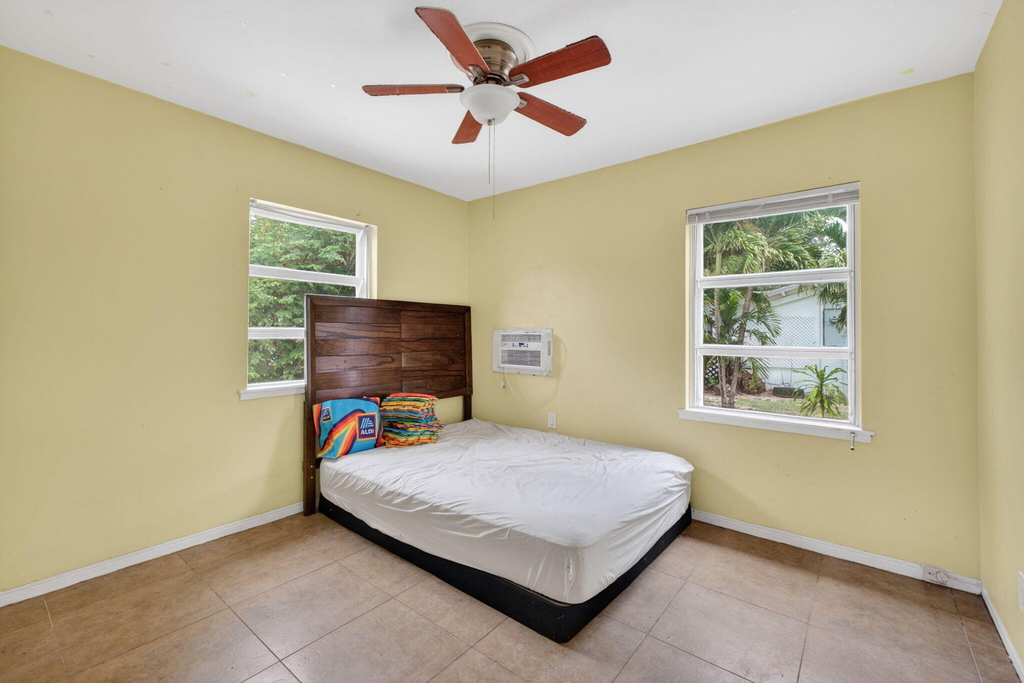 841 Sw 18th Court - Photo 30