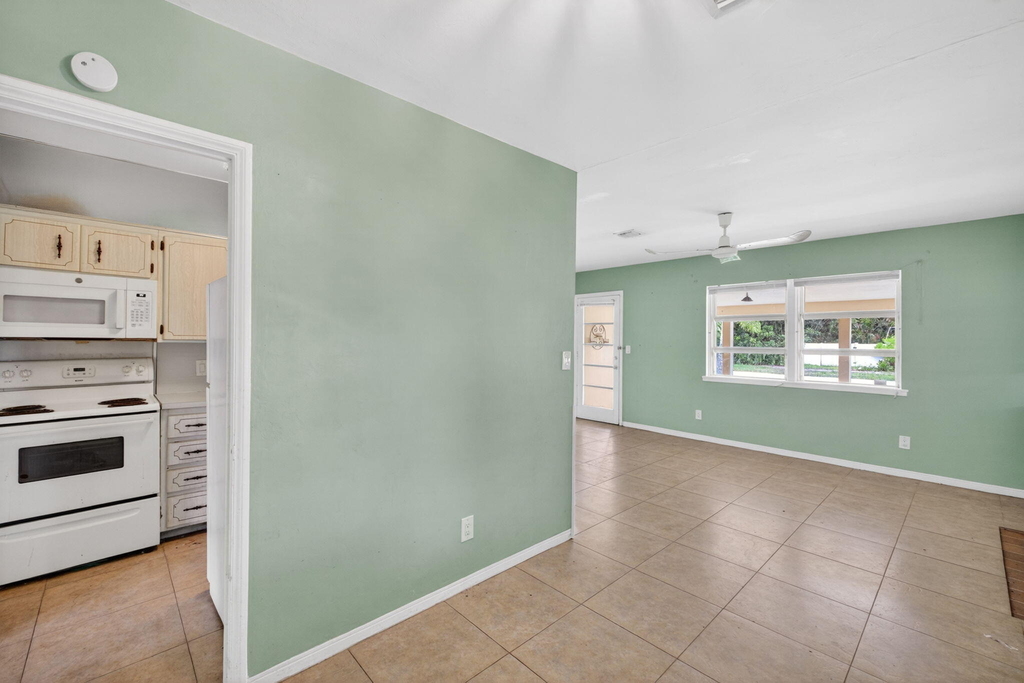 841 Sw 18th Court - Photo 20