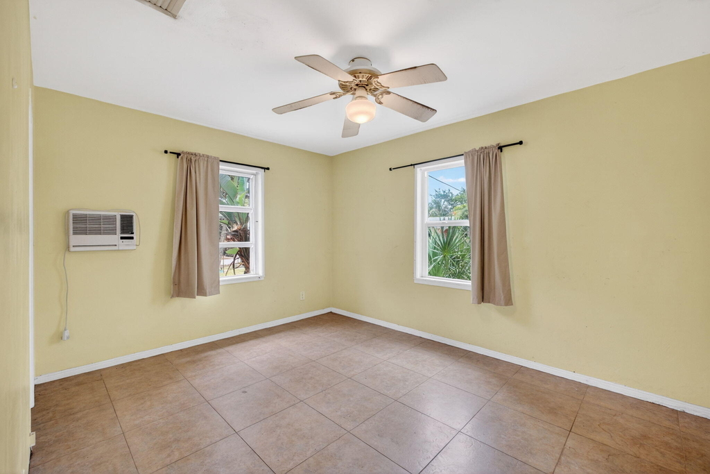 841 Sw 18th Court - Photo 33