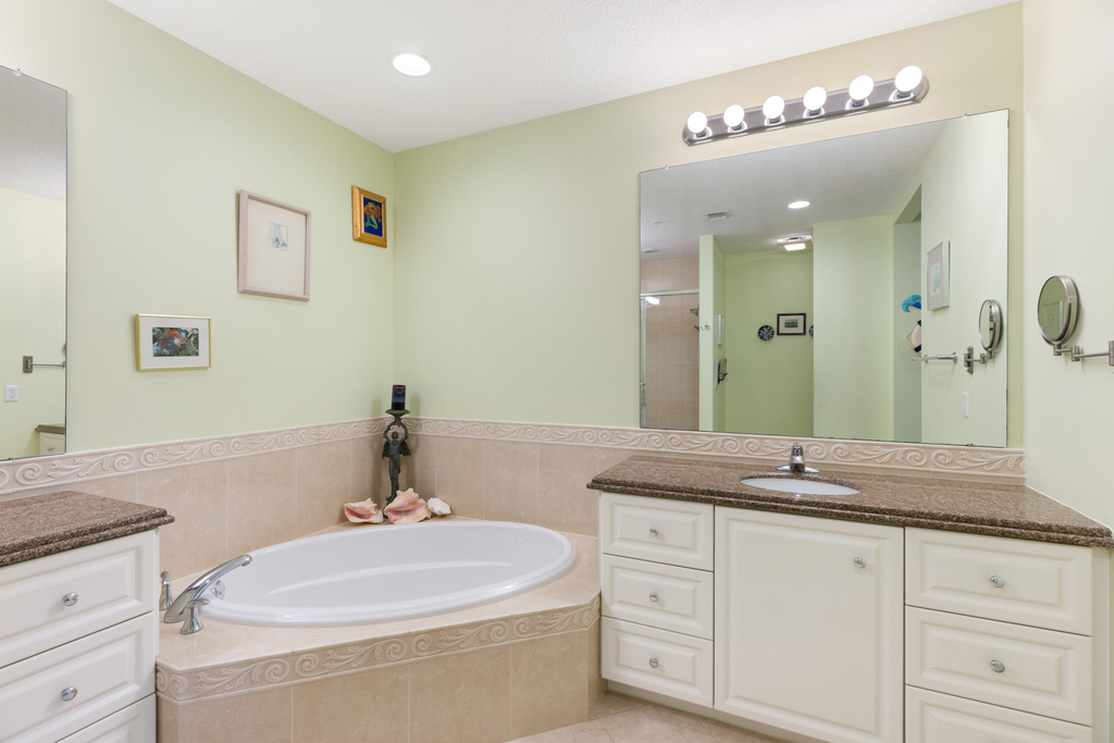 33 Harbour Isle Drive W - Photo 17