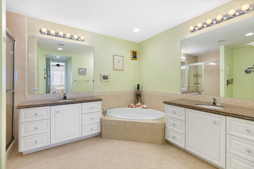 33 Harbour Isle Drive W - Photo 18