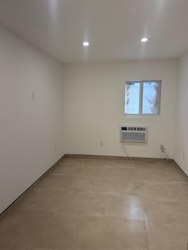 1235 Normandy Drive - Photo 6