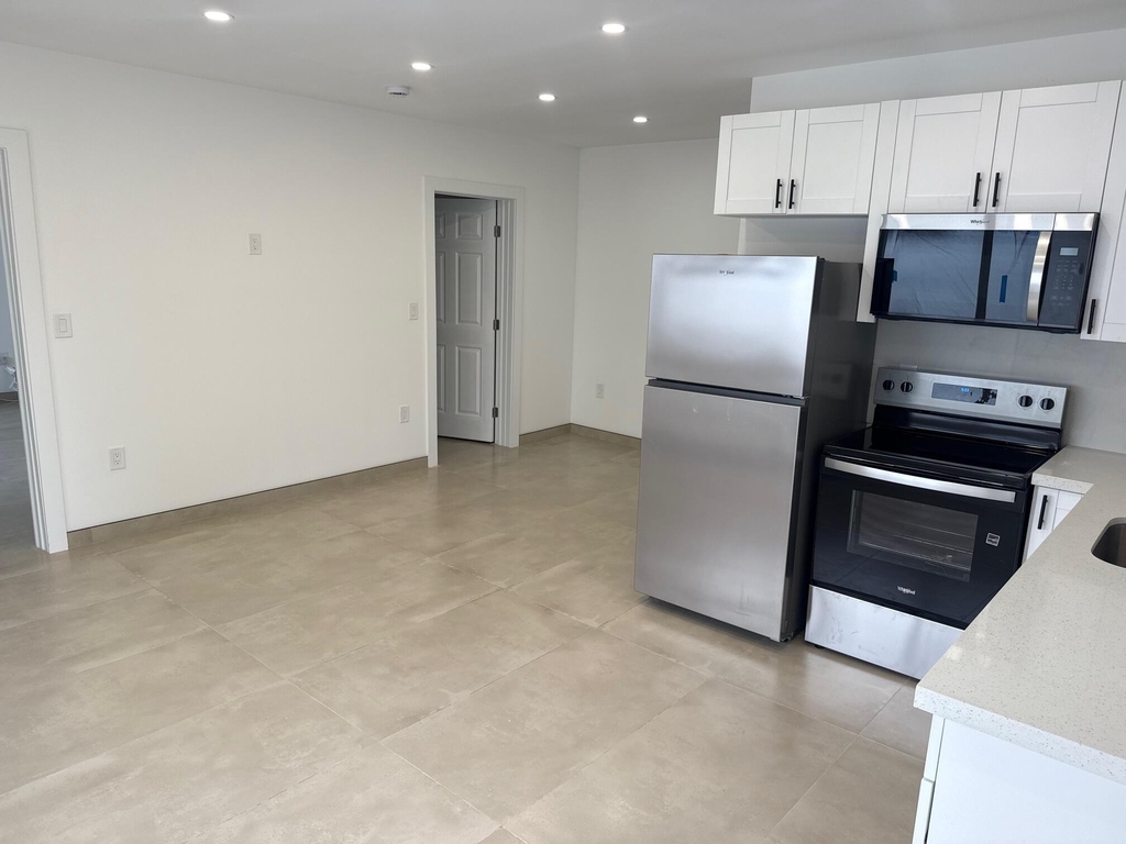 1235 Normandy Drive - Photo 9
