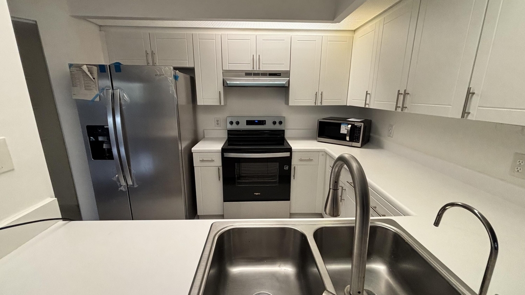1001 Sw 141st Avenue - Photo 18
