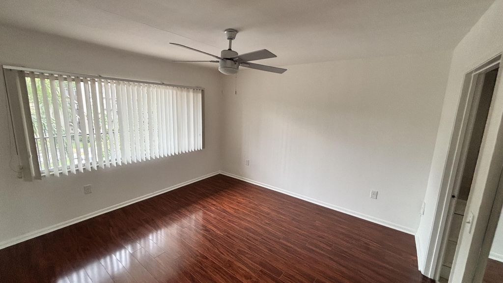 1001 Sw 141st Avenue - Photo 15