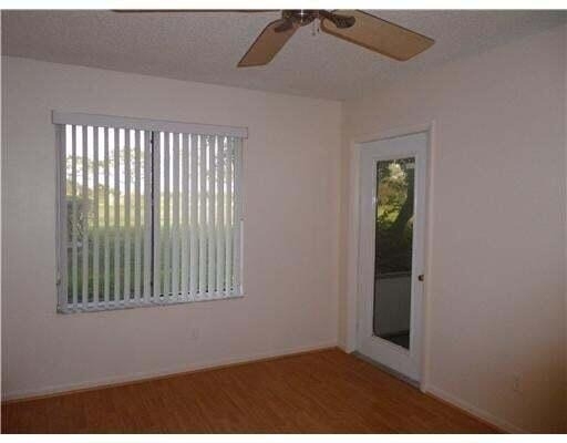 1005 Coral Club Drive - Photo 6